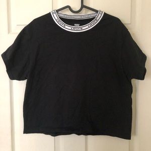 LEVI‘S crop top
